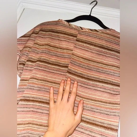 👑 SIZE MEDIUM Destination Maternity Multicolor Striped Short Sleeve Top - Picture 8 of 10